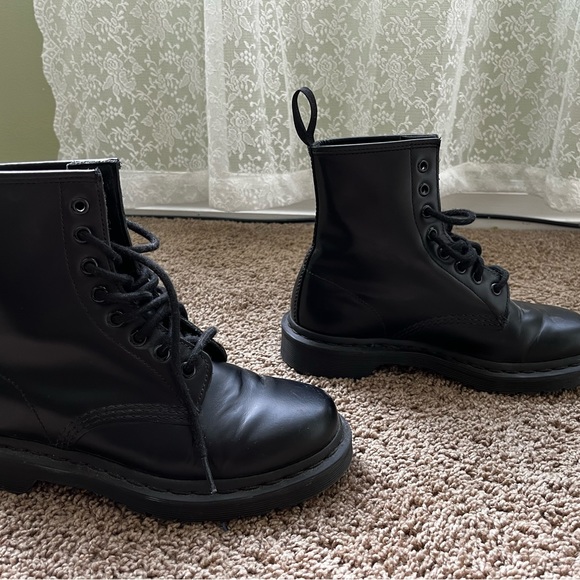 1460 Mono smooth leather lace up boot by Dr. Marten - Picture 4 of 13